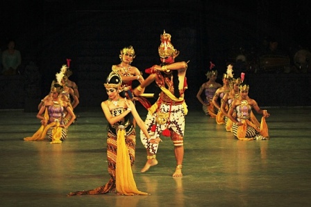 230 Penari, Sendratari Ramayana Pecahkan Rekor Dunia